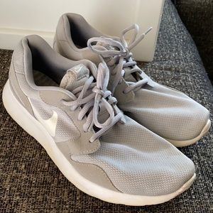 Nike woman’s size 10